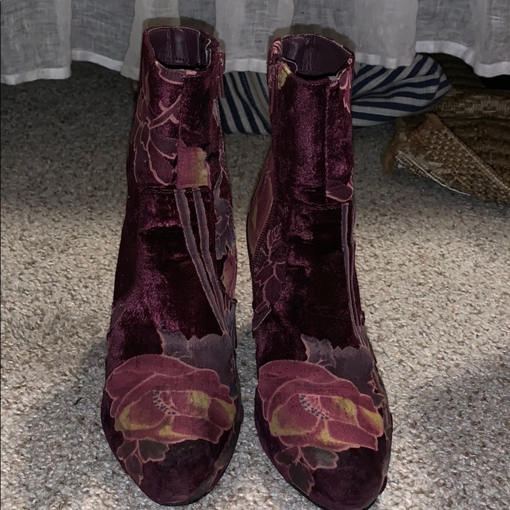 DSW ELISSA BOOTIES